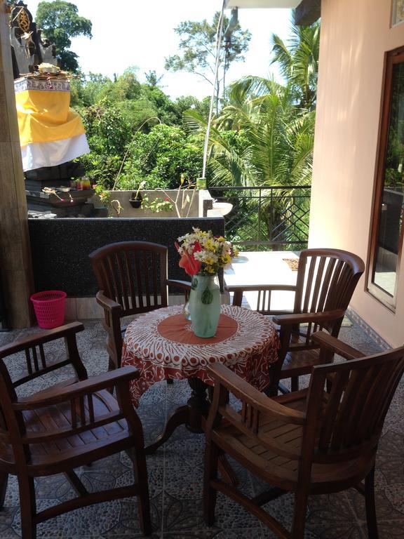 Cebluk Sari Lägenhet Ubud Exteriör bild