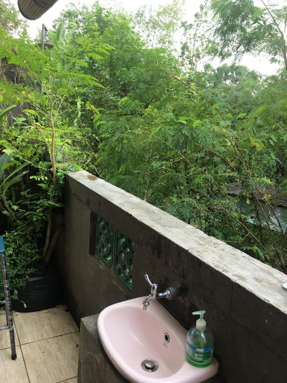Cebluk Sari Lägenhet Ubud Exteriör bild